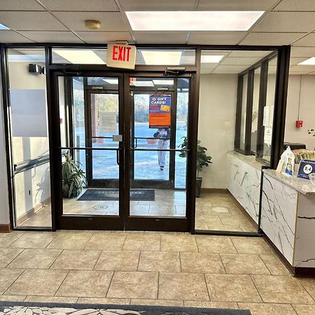 Days Inn By Wyndham Statesboro Dış mekan fotoğraf