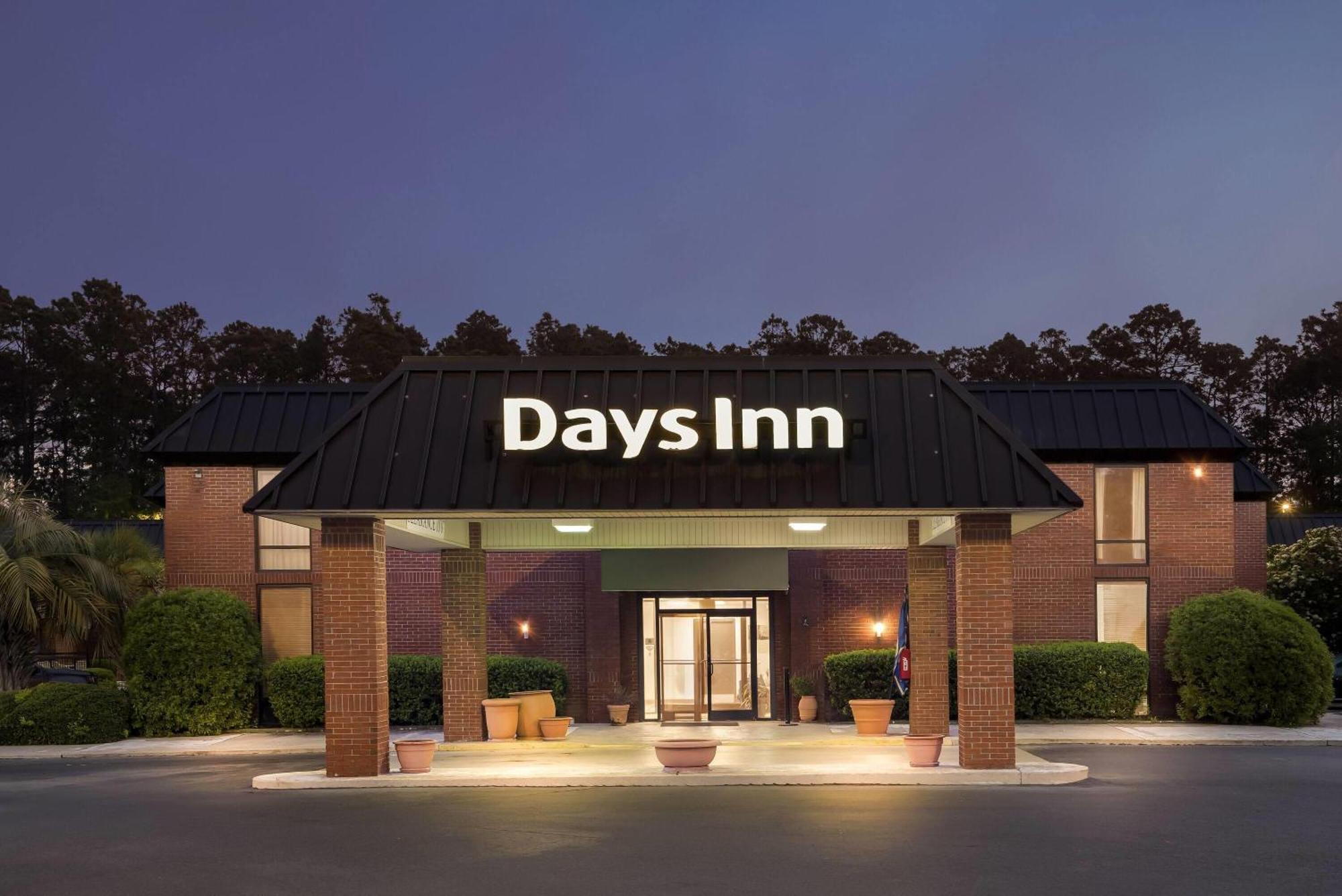 Days Inn By Wyndham Statesboro Dış mekan fotoğraf