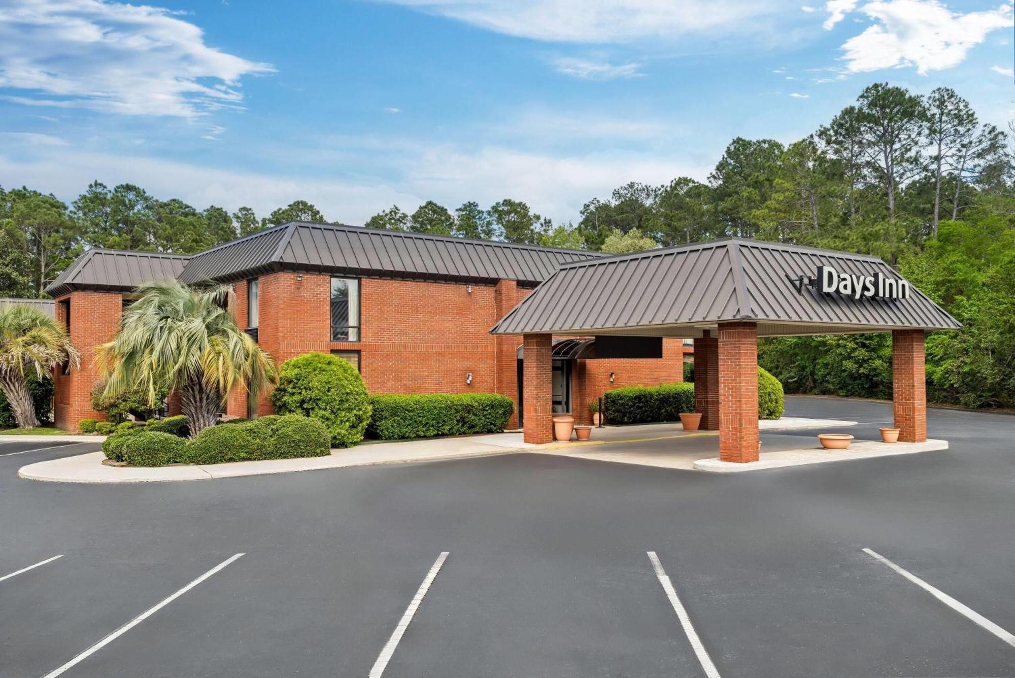 Days Inn By Wyndham Statesboro Dış mekan fotoğraf